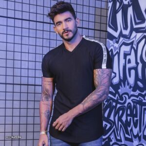 Camiseta Gola V Long Line Pit Bull - Preto